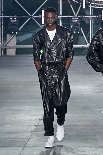 Look 68